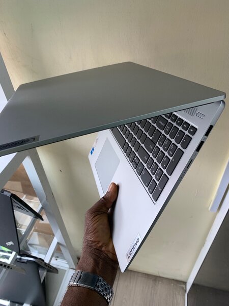 Lenovo Intel Core i5