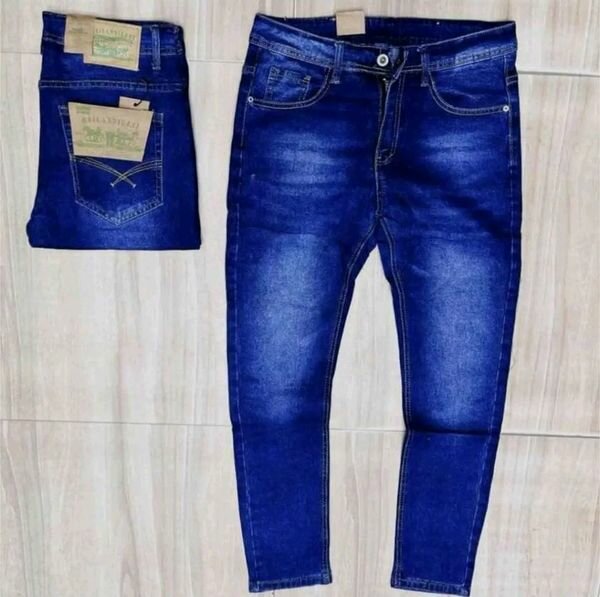 Men's blue jeans