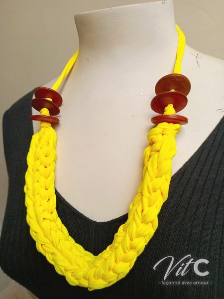 Collier tressé artisanal