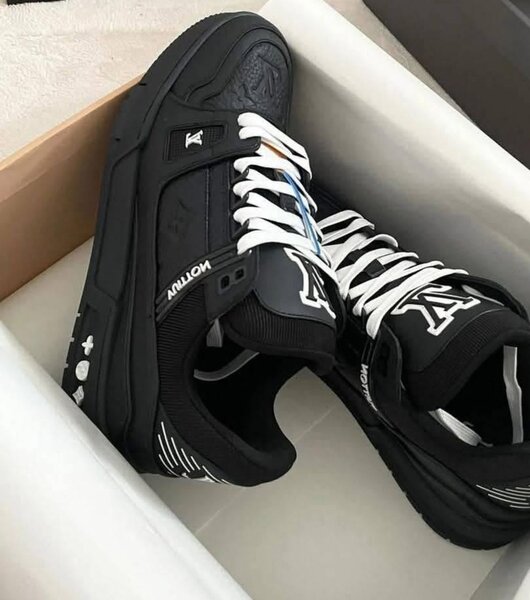 Chaussure Louis Vuitton