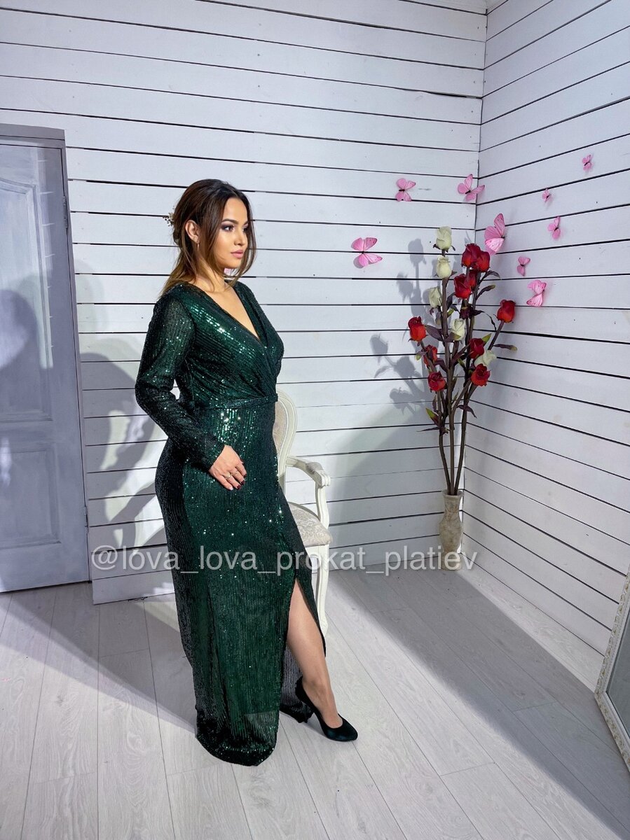 Изумрудное платье в пайетках 46-52 размер