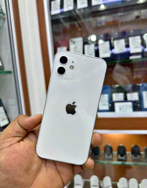 iPhone moderne blanc 128GB