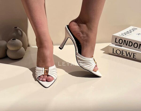 Mules à Talons Éléguants