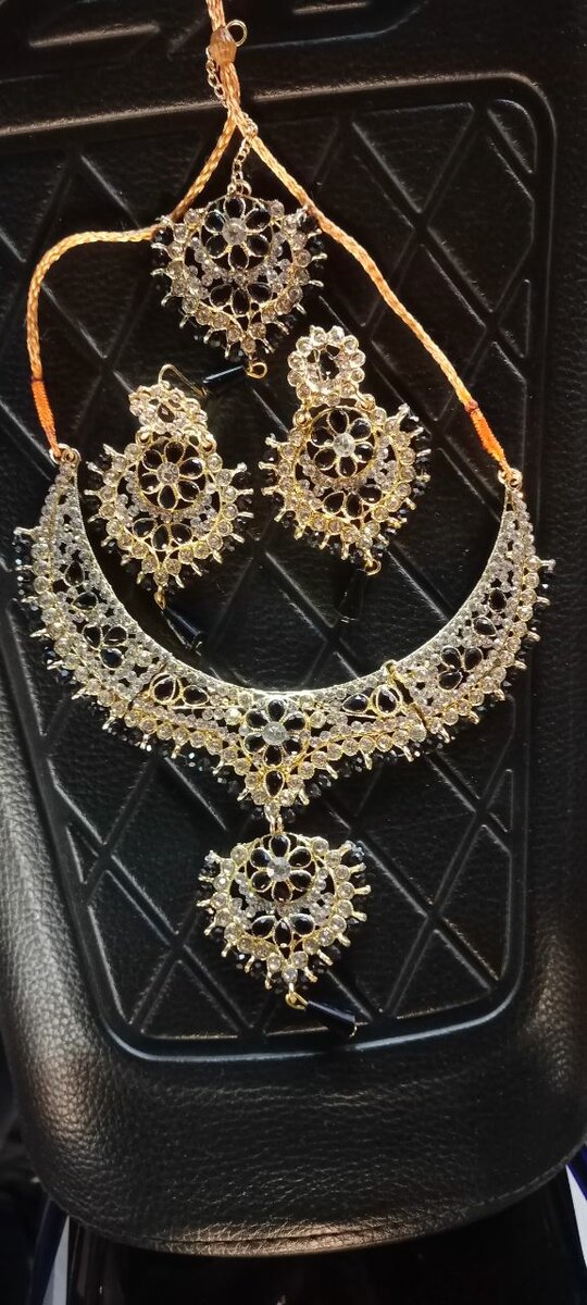 JEWELRY SET