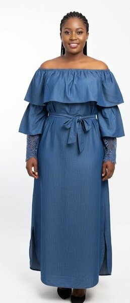 Robe longue à épaules dénudées