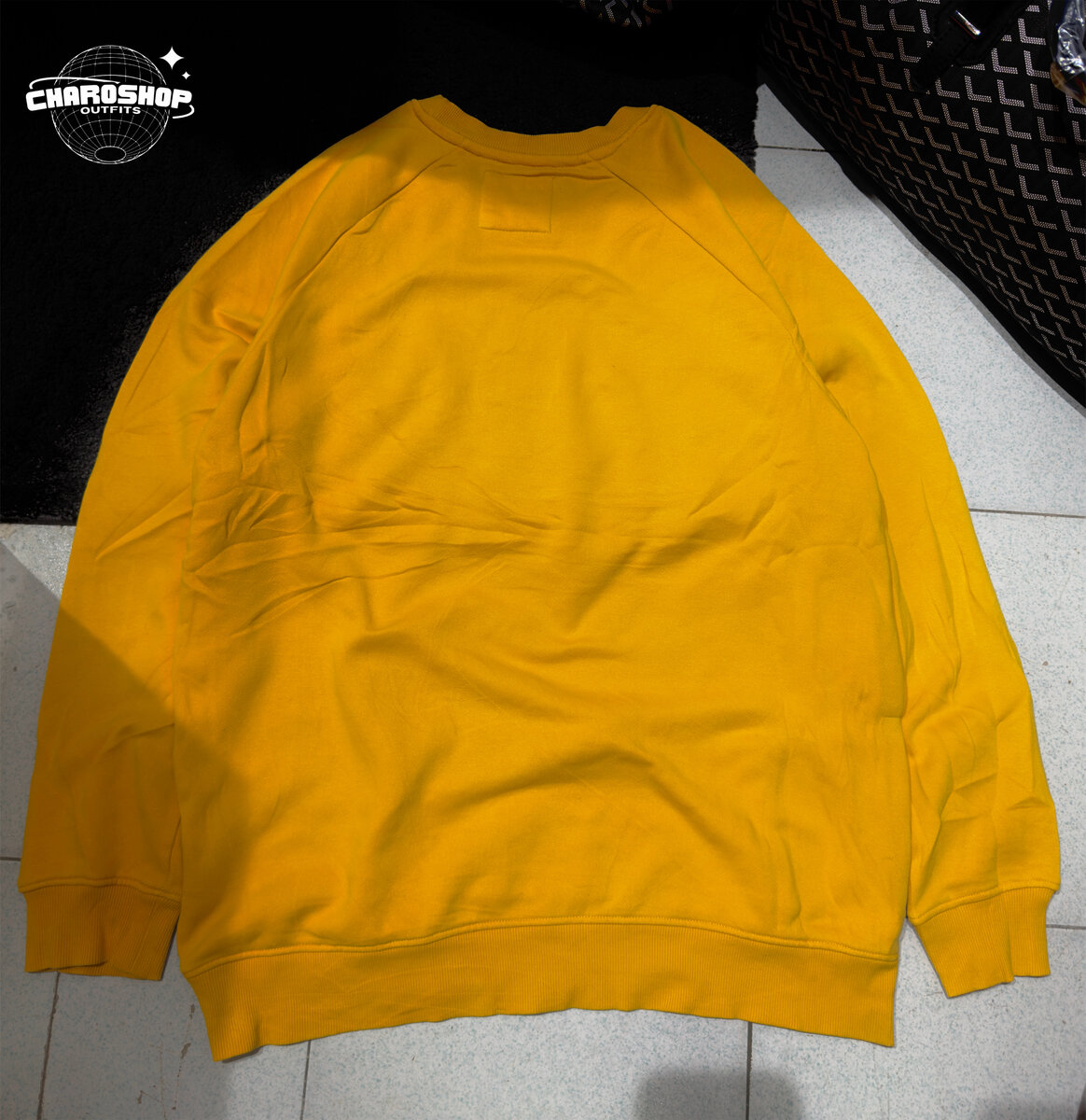 Sweatshirt jaune Bershka
