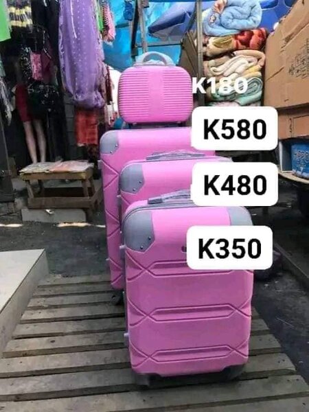 Smart traveling suitcases