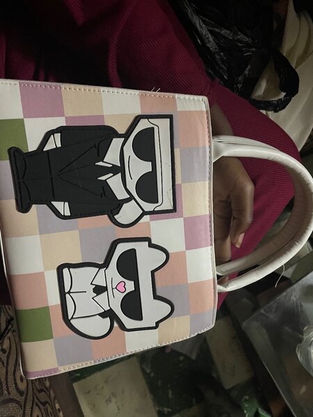 Sac à main graphique chic