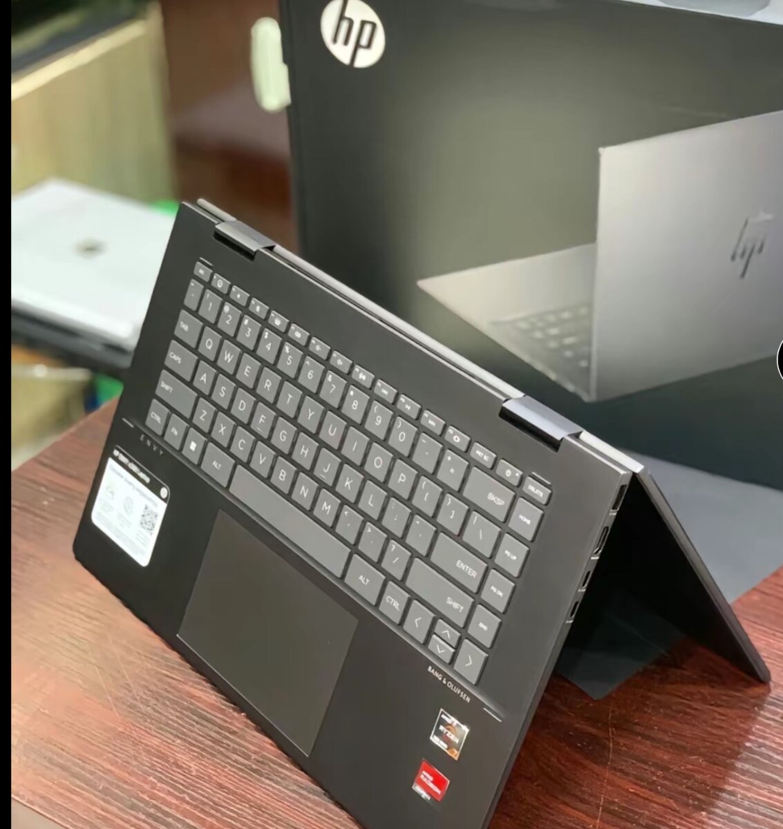 HP ENVY LAPTOP