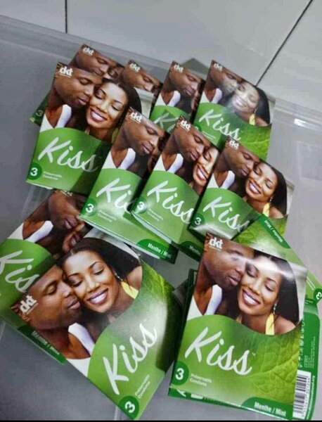 18 préservatifs kiss