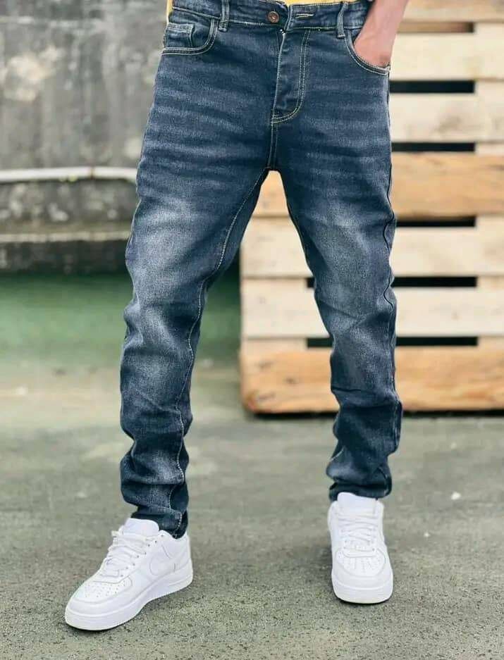 Jean slim homme moderne