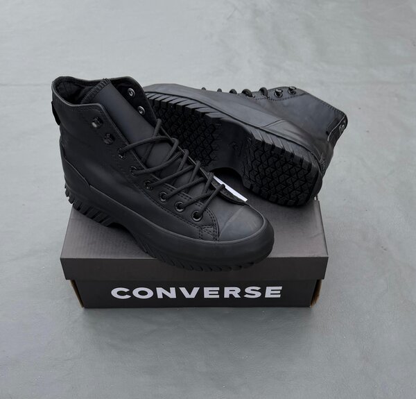 Bottes Converse noires résistantes