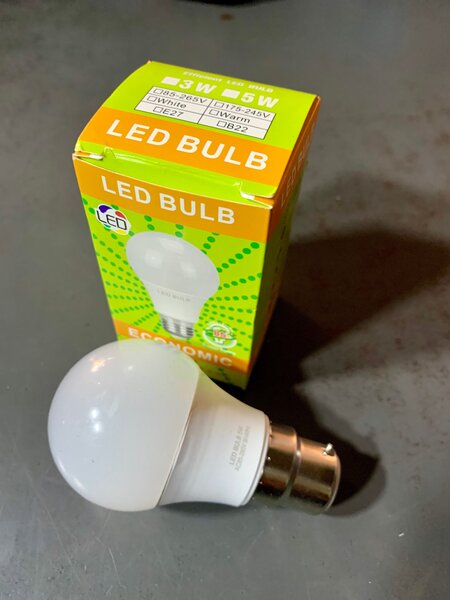 LED BULB 7 Watts