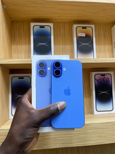 iPhone 16 Bleu Neuf
