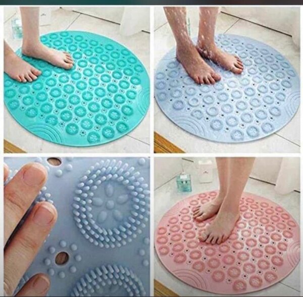 Anti-slip shower mat