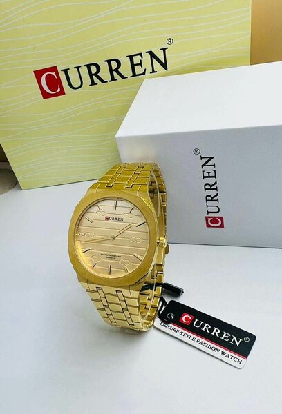 Montre de luxe disponible