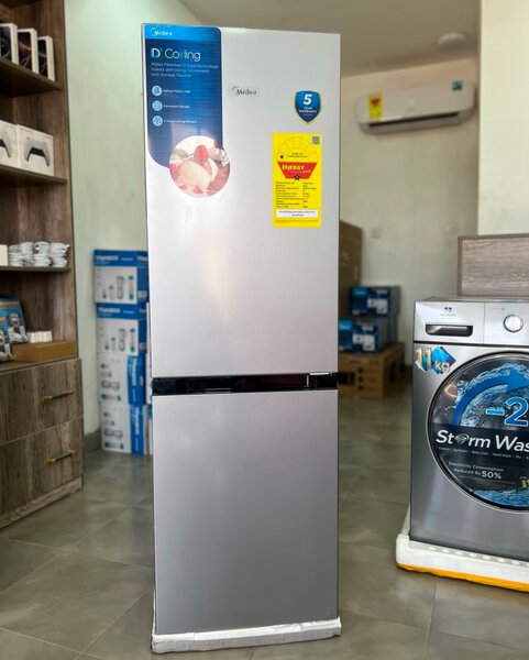 Midea 174 litre bottom freezer