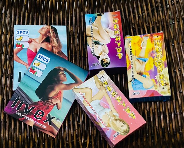 Préservatifs + lubrifiants