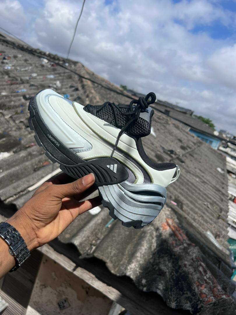 Adidas Wonder Runner Turbo