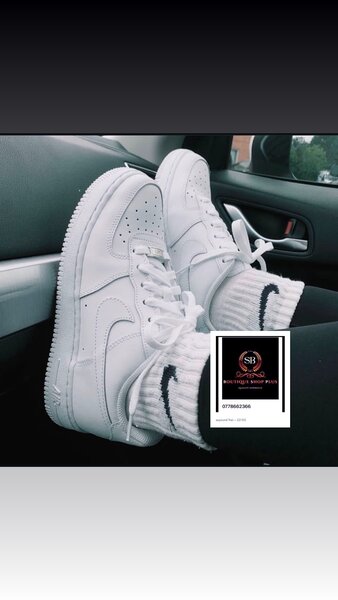 Basket nike air force authentique avec sa boîte