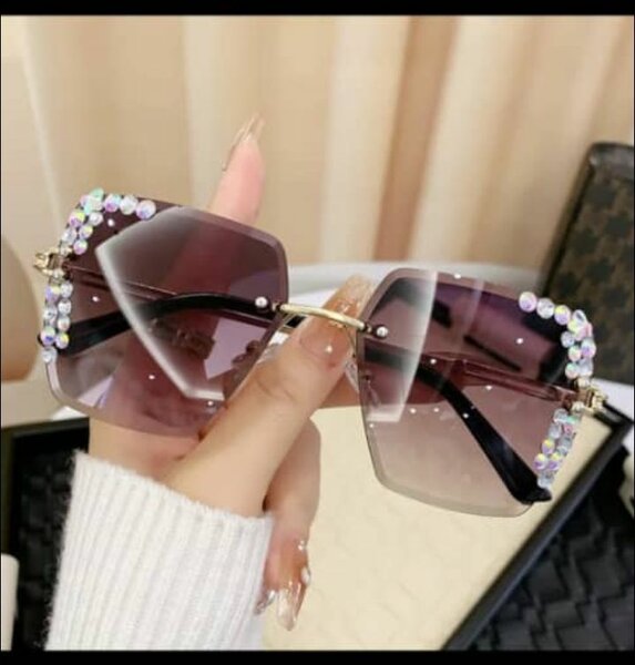 Lunettes de soleil strass