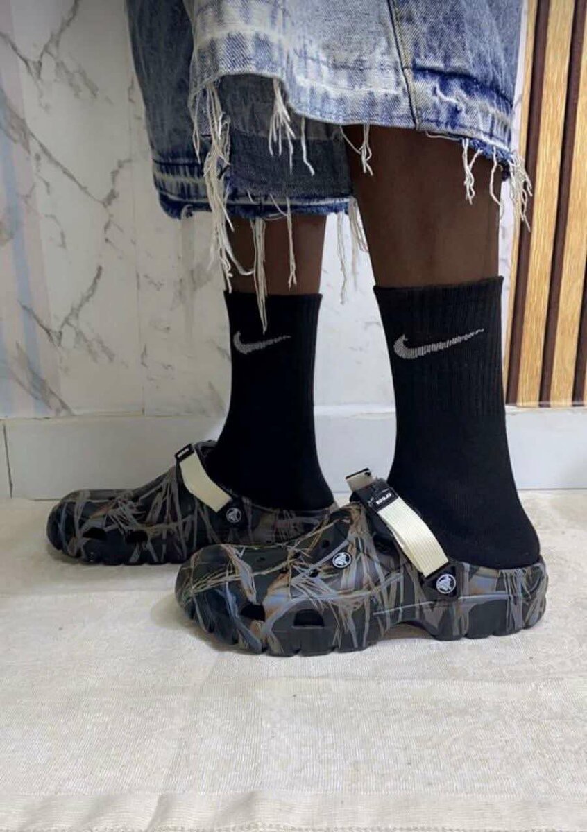 Crocs camouflage modernes