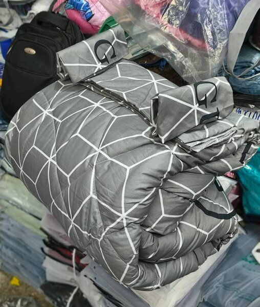 Four pieces extra double duvet