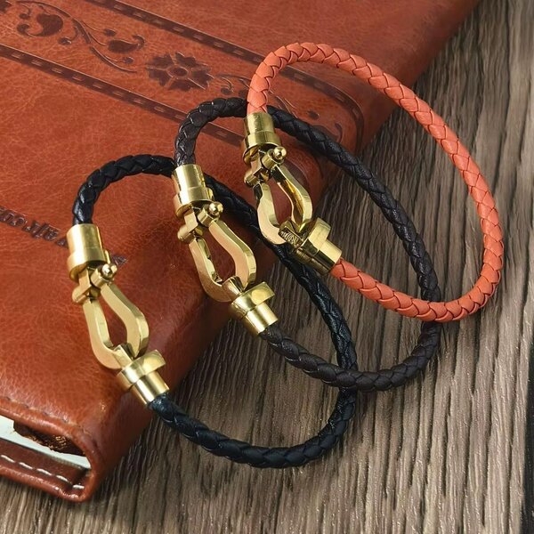 Bracelet en cuir tressé élégant