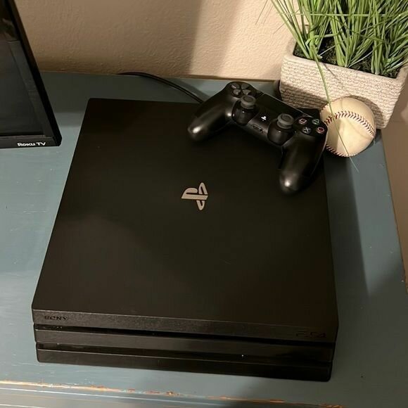 PS4 PRO