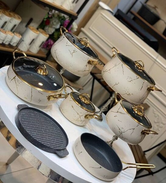 Ensemble de casseroles haute qualité