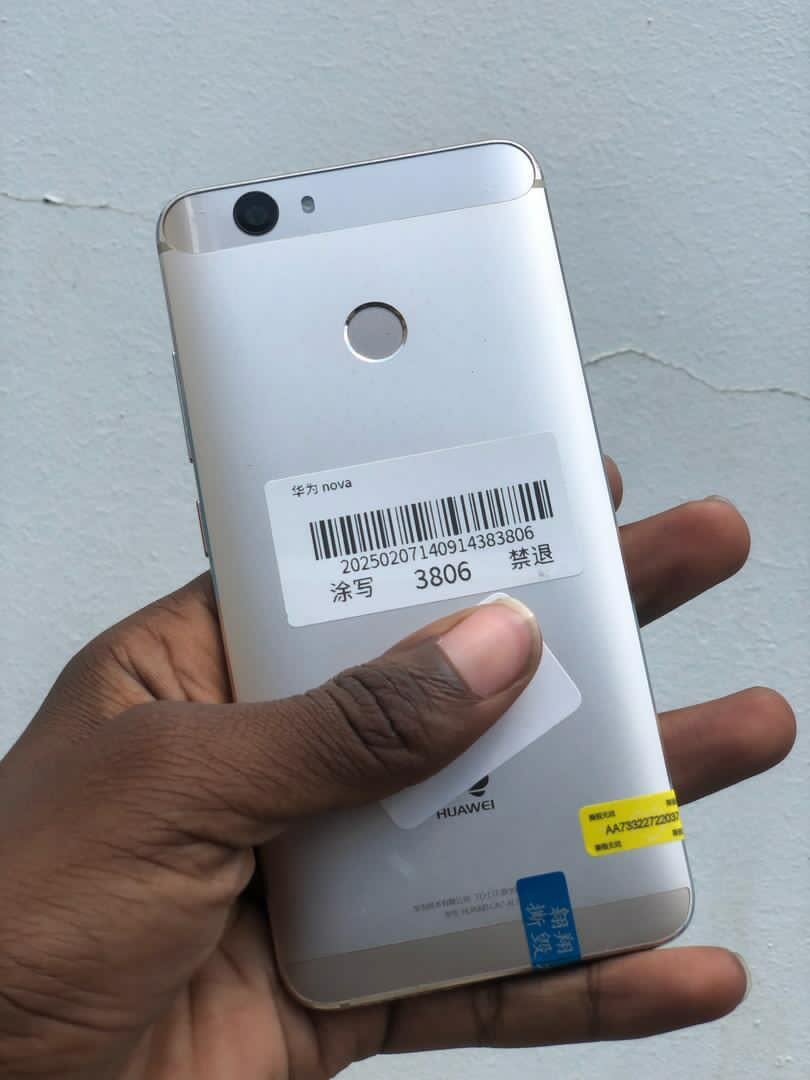 Huawei nova