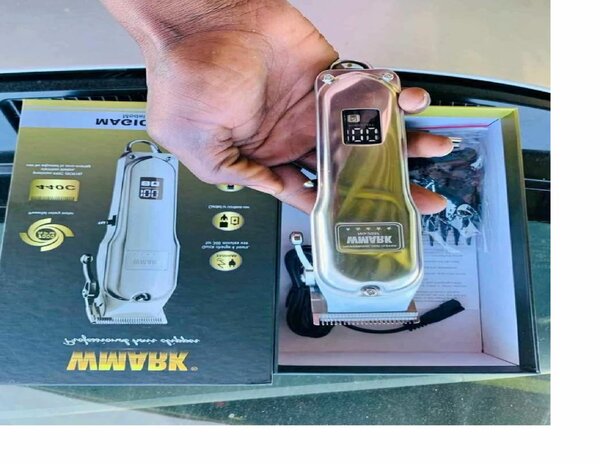 RECHARBLE BARBING MACHINE