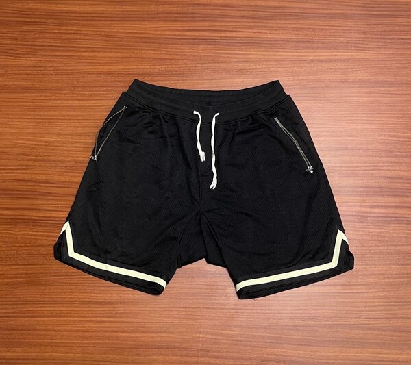 FEAR OF GOD ESSENTIAL SHORTS