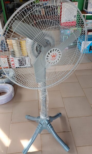 Ventilateur sur pied puissant