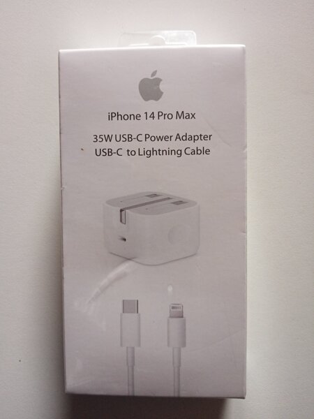 Iphone 14 pro max charger