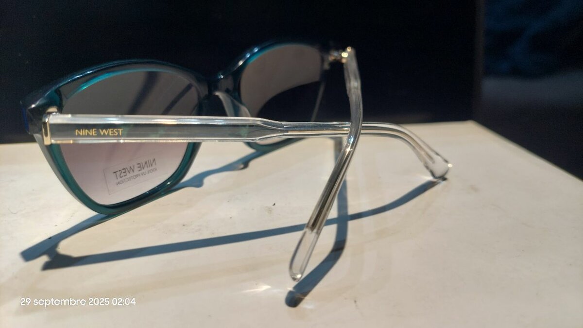 Lunettes de soleil  élégantes