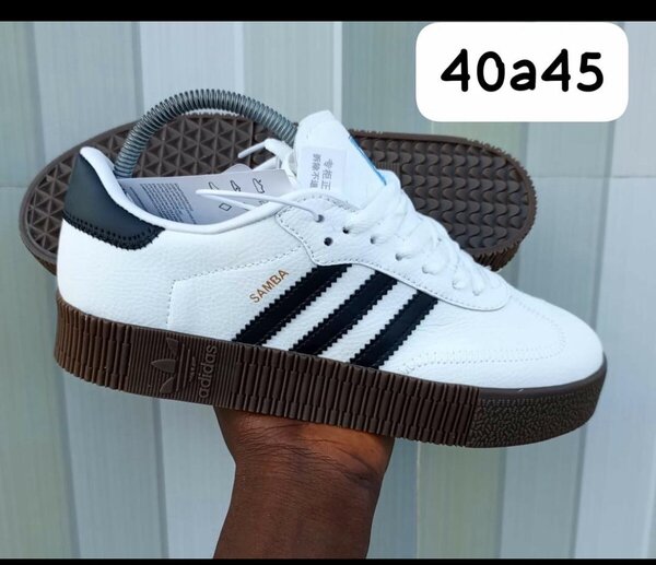 Baskets Adidas Samba Blanches