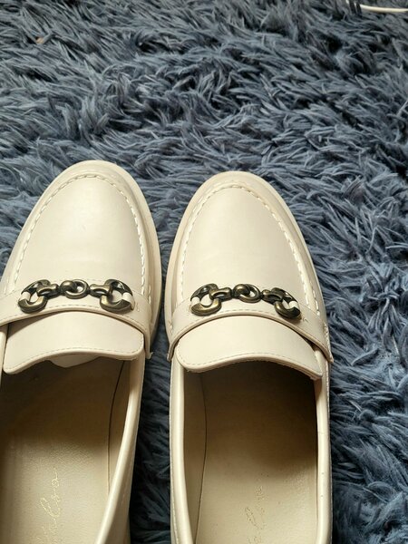 Beige ladies loafers
