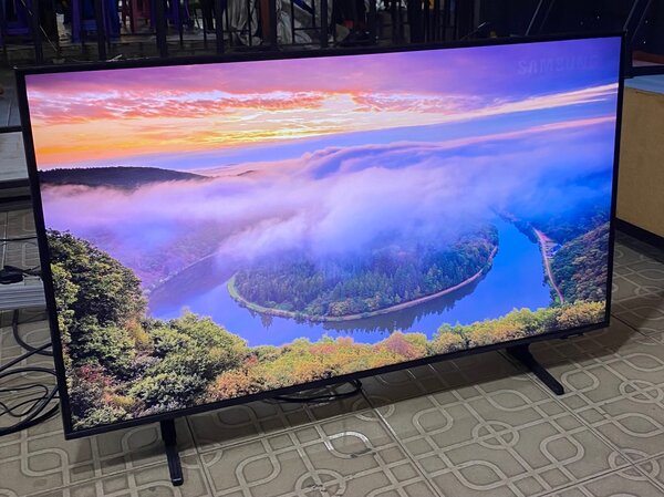 Samsung crystal UHD