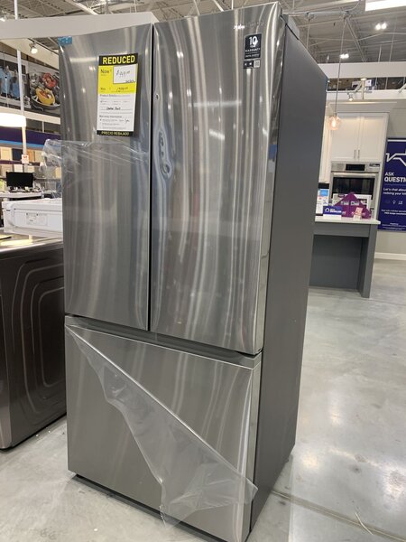 Réfrigérateur américain moderne