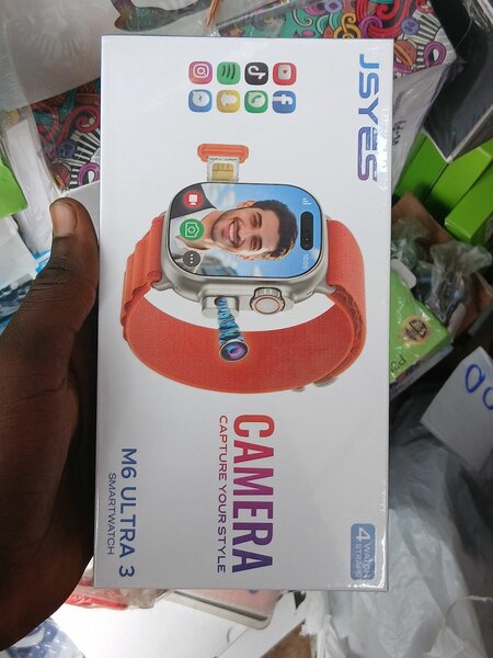 Montre Connectée avec Caméra