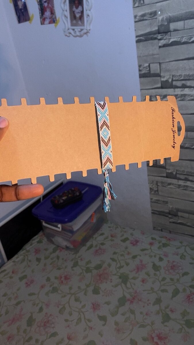 Bracelets en fils tressés