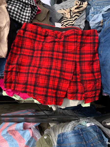 Shorts à carreaux rouges