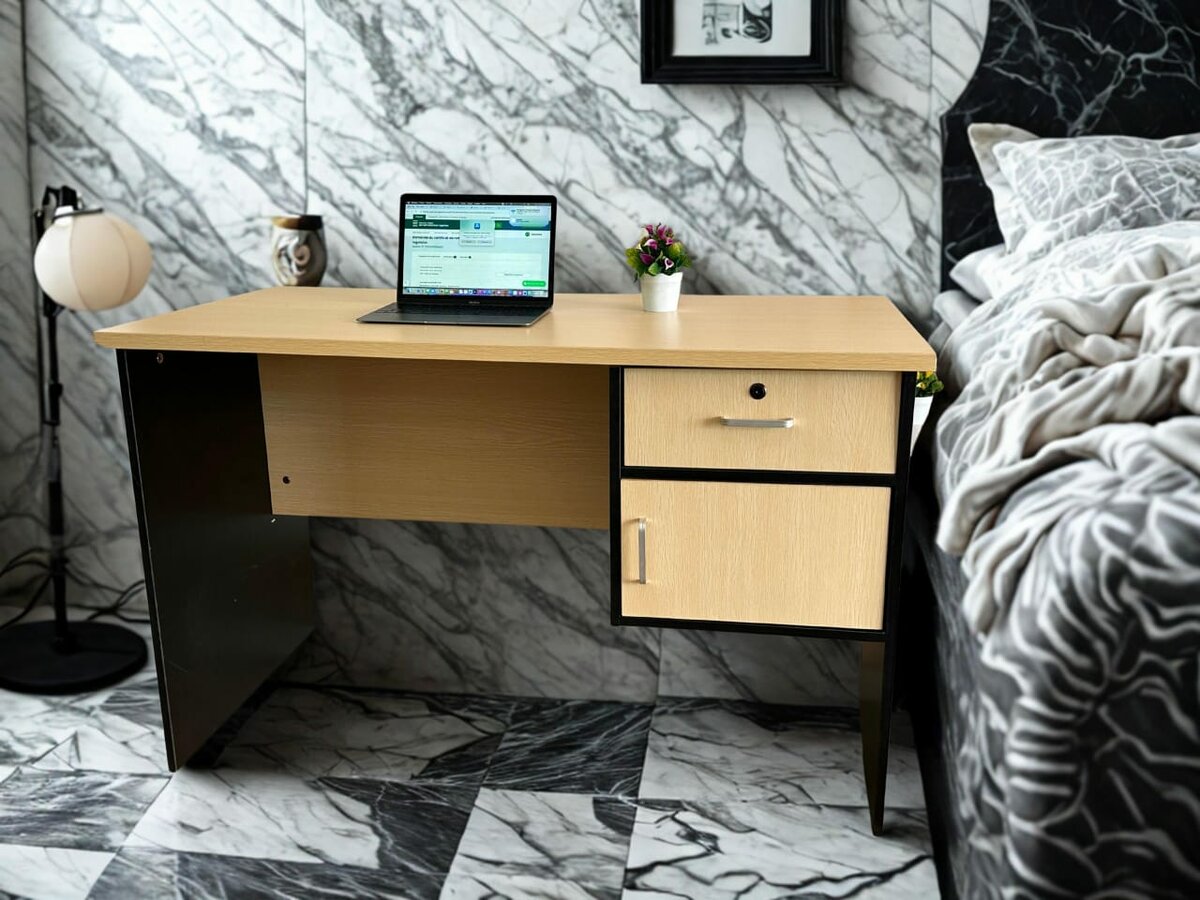 Bureau Moderne en Bois