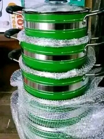 Batterie de Cuisine en Acier