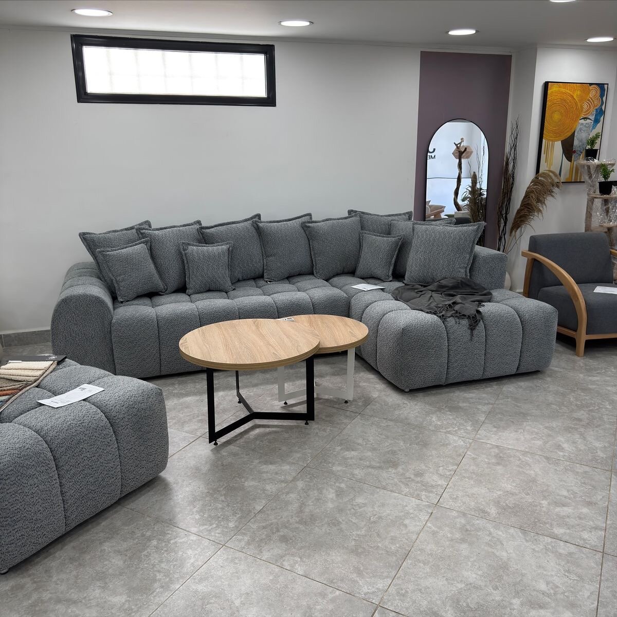 Canapé d'angle gris tissu élégant et confortable