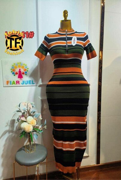 Robe Midi Rayée Élégante