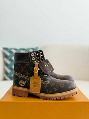 LUIS VUITTON LV X TIMBERLAND ANKLE BOOT