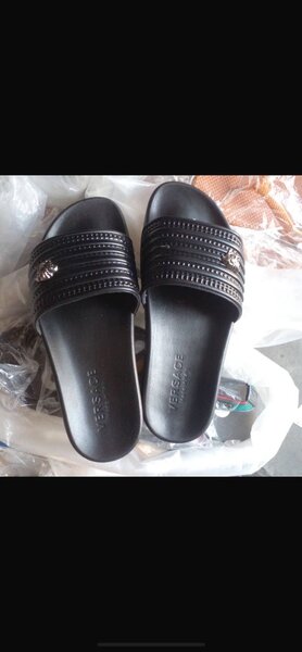 Claquettes confortables pour hommes