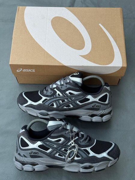 Chaussures sport Asics homme